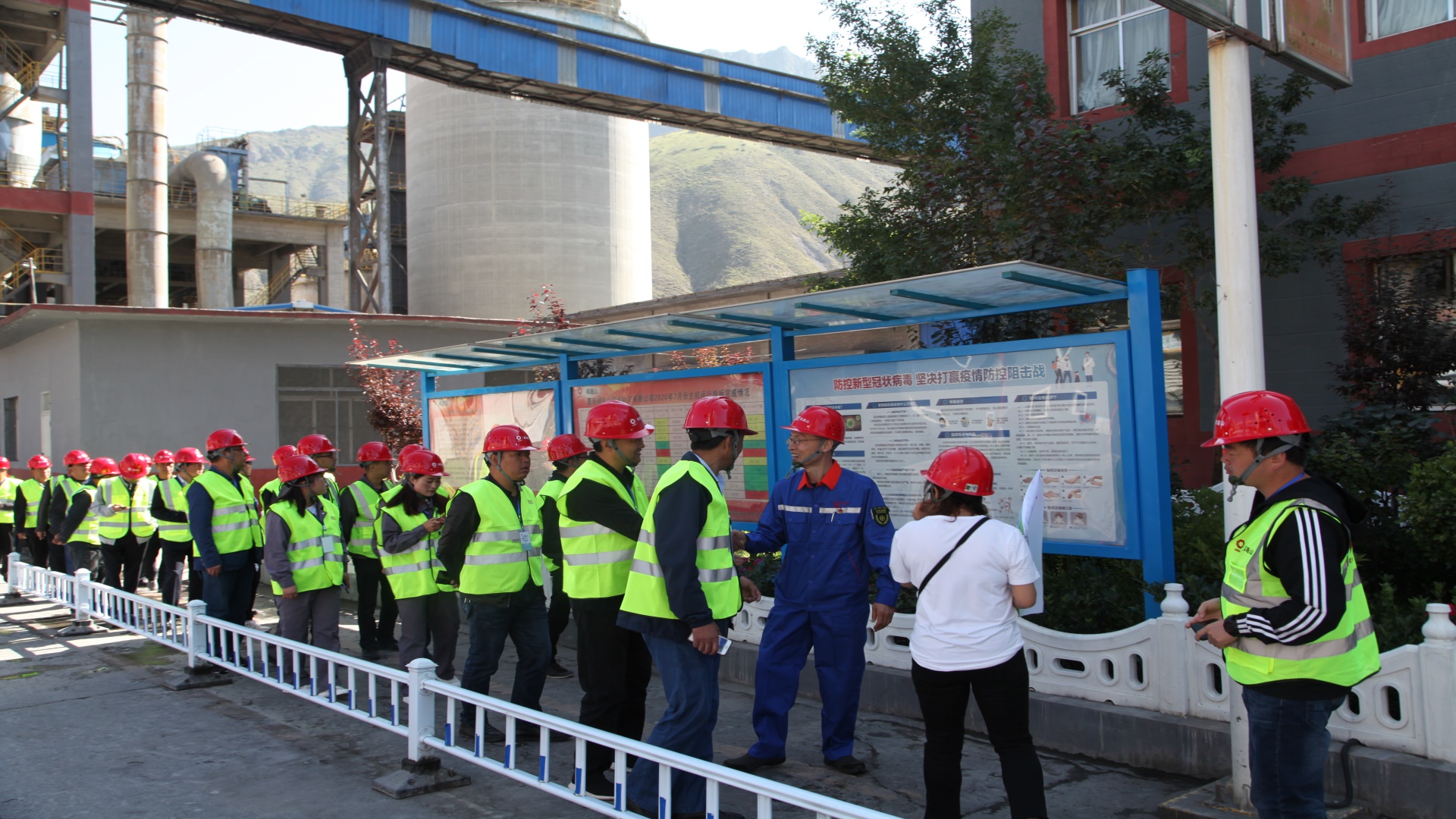 j9����վ�����й����ٷ���վ